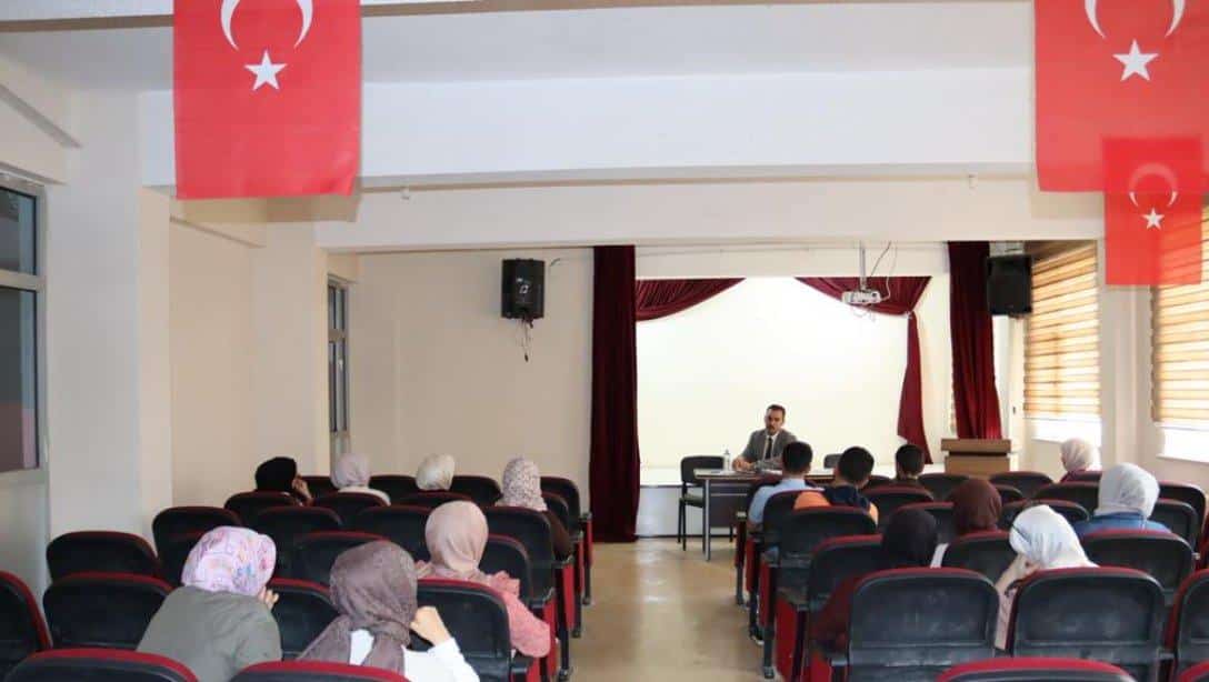 Din Kültürü ve Ahlak Bilgisi Öğretmenleri Gelişim Programı (DÖGEP) Toplantısı Gerçekleştirildi.